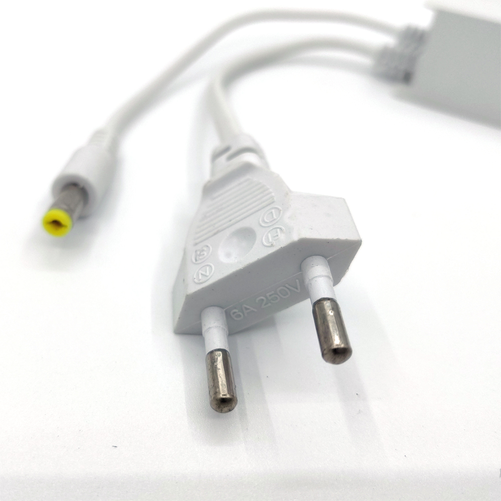 Blanco AC 100-240V entrada DC  - Outdoor Power Plug In reseña y precio